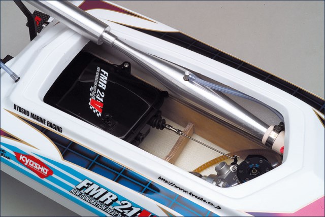 FMR 21 V RACING BOAT 41471 - Image 5
