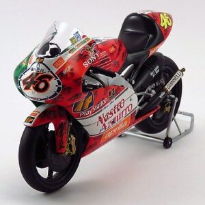 Aprilia 250ccm Team Aprilia Grand Prix Racing Vale #122 990096