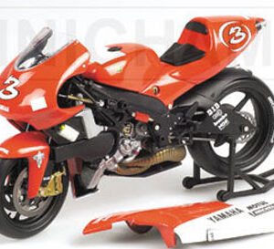 Yamaha YZR 500 Team Yamaha Max Biaggi 500cc GP 2001 #122 016303
